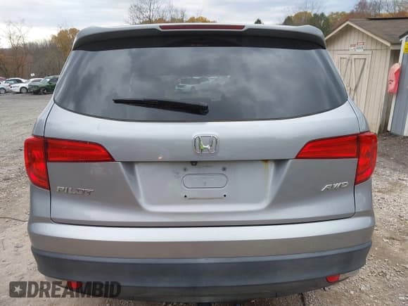 ✅ 2018 Honda Pilot EX-L • VIN: 5FNYF6H59JB013630 • Lot: 43644866. Listed on IAAI with 90,321 mi. Free auction sales archive from the USA and detailed vehicle history report at DreamBid. Image 16.