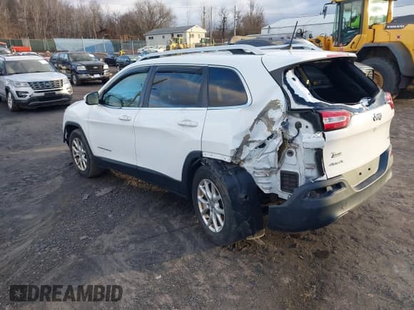 ✅ 2016 Jeep Cherokee Latitude • VIN: 1C4PJMCB7GW118036 • Лот: 41232593. Опубликован ранее на IAAI с пробегом 114 880 миль. Бесплатный доступ к архиву аукционных продаж из США и подробный отчёт об истории автомобиля на DreamBid. Изображение 3.