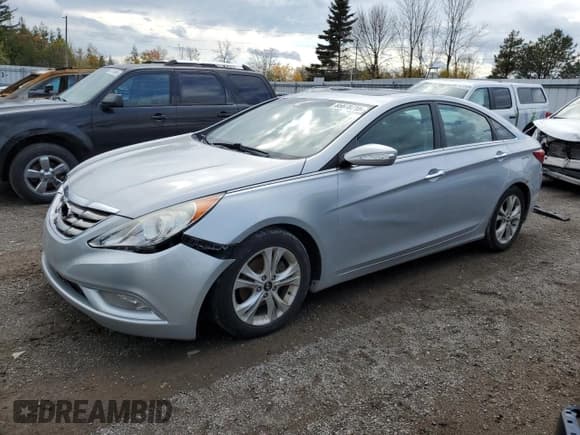 ✅ 2011 Hyundai Sonata Limited • VIN: 5NPEC4AC2BH008975 • Lot: 85878715. Listed on Copart with 292,402 mi. Free auction sales archive from the USA and detailed vehicle history report at DreamBid. Image 1.