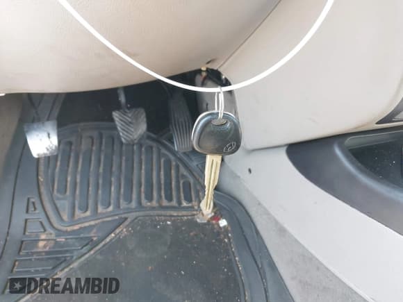 ✅ 2001 Hyundai Elantra GLS • VIN: KMHDN45D61U237040 • Lot: 42064257. Wystawiony na IAAI z przebiegiem 262 040 mil. Bezpłatny archiwum sprzedaży aukcyjnych z USA i szczegółowy raport historii pojazdu na DreamBid. Zdjęcie 11.