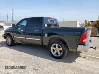 ✅ 2009 Dodge 1500 Laramie • VIN: 1D3HB13T89S766897 • Lot: 65270645. Wystawiony na Copart z przebiegiem 191 938 mil. Bezpłatny archiwum sprzedaży aukcyjnych z USA i szczegółowy raport historii pojazdu na DreamBid. Zdjęcie 2.