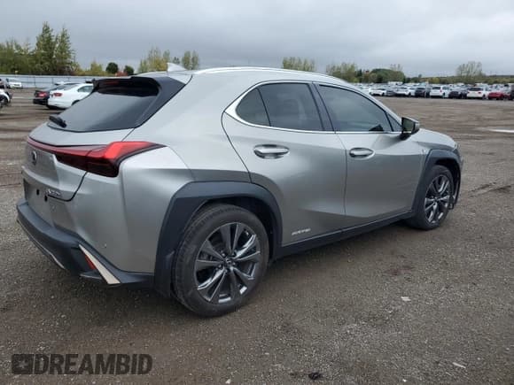✅ 2021 Lexus UX 250h F Sport • VIN: JTHR9JBH5M2041383 • Lot: 84017265. Wystawiony na Copart z przebiegiem 91 620 mil. Bezpłatny archiwum sprzedaży aukcyjnych z USA i szczegółowy raport historii pojazdu na DreamBid. Zdjęcie 3.