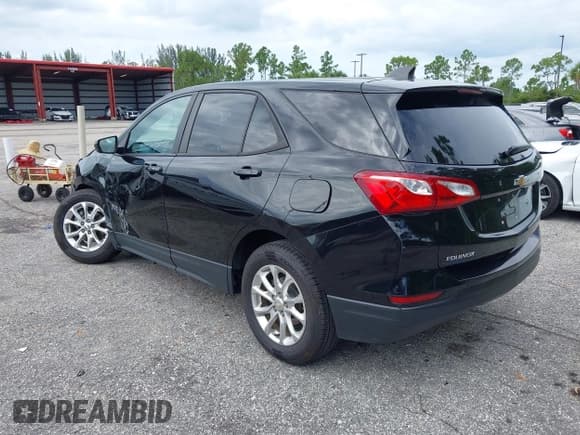 ✅ 2020 Chevrolet Equinox LS • VIN: 2GNAXHEVXL6284193 • Lot: 43114821. Wystawiony na IAAI z przebiegiem 62 583 mil. Bezpłatny archiwum sprzedaży aukcyjnych z USA i szczegółowy raport historii pojazdu na DreamBid. Zdjęcie 3.