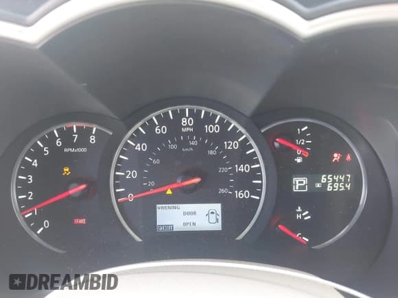 ✅ 2016 Nissan Quest SV • VIN: JN8AE2KP5G9157514 • Lot: 43141411. Listed on IAAI with 65,447 mi. Free auction sales archive from the USA and detailed vehicle history report at DreamBid. Image 7.