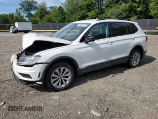 ✅ 2019 Volkswagen Tiguan S • VIN: 3VV0B7AX1KM051250 • Lot: 70844515. Listed on Copart with 199,010 mi. Free auction sales archive from the USA and detailed vehicle history report at DreamBid. Image 1.