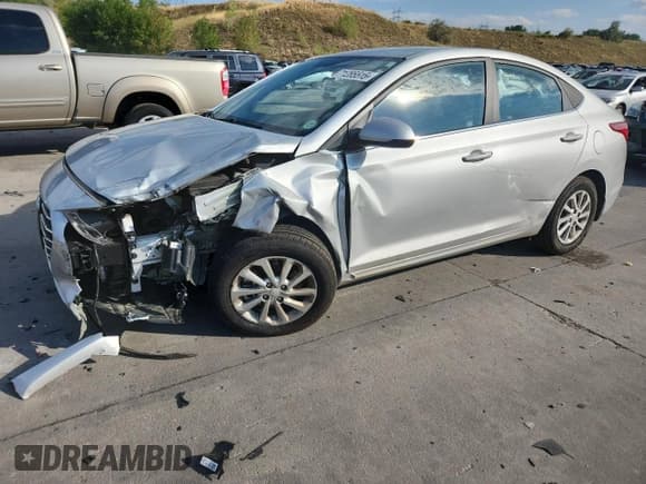 ✅ 2020 Hyundai Accent SE • VIN: 3KPC24A65LE120289 • Lot: 71285515. Wystawiony na Copart z przebiegiem 20 012 mil. Bezpłatny archiwum sprzedaży aukcyjnych z USA i szczegółowy raport historii pojazdu na DreamBid. Zdjęcie 1.