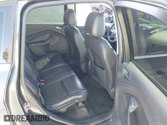 ✅ 2016 Ford C-Max SEL • VIN: 1FADP5CU5GL112686 • Lot: 42009055. Wystawiony na IAAI z przebiegiem 146 300 mil. Bezpłatny archiwum sprzedaży aukcyjnych z USA i szczegółowy raport historii pojazdu na DreamBid. Zdjęcie 8.