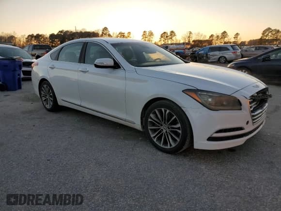 ✅ 2015 Hyundai Genesis 3.8L • VIN: KMHGN4JE3FU015798 • Lot: 88762235. Wystawiony na Copart z przebiegiem 215 811 mil. Bezpłatny archiwum sprzedaży aukcyjnych z USA i szczegółowy raport historii pojazdu na DreamBid. Zdjęcie 4.