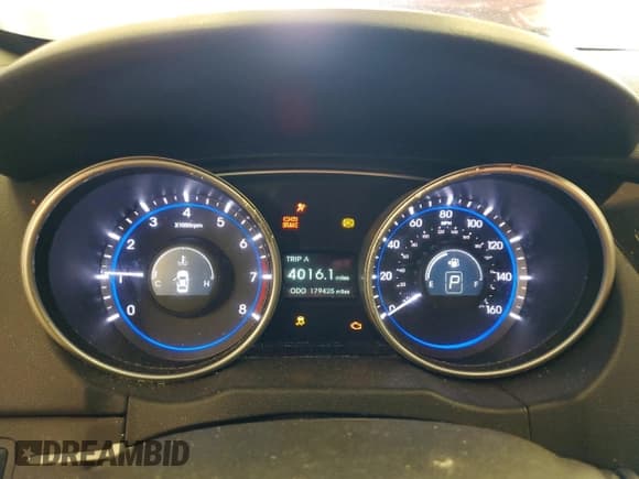 ✅ 2011 Hyundai Sonata SE • VIN: 5NPEC4AC5BH038858 • Lot: 73036704. Listed on Copart with 179,425 mi. Free auction sales archive from the USA and detailed vehicle history report at DreamBid. Image 9.