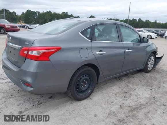 ✅ 2017 Nissan Sentra SR • VIN: 3N1AB7AP3HY340816 • Lot: 43576395. Listed on IAAI with 67,000 mi. Free auction sales archive from the USA and detailed vehicle history report at DreamBid. Image 4.