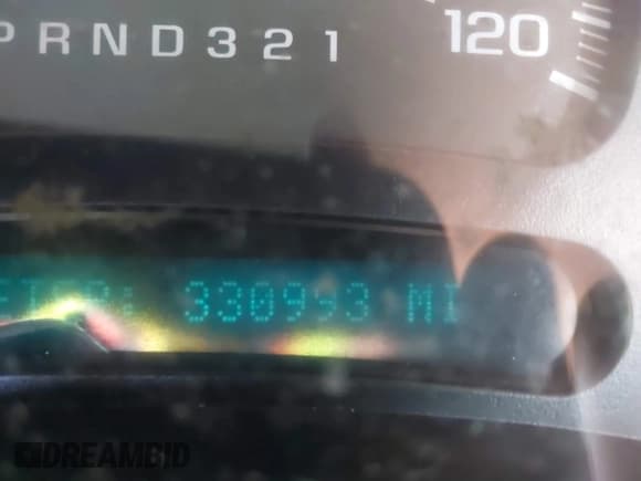 ✅ 2006 Chevrolet Silverado 2500HD Work Truck • VIN: 1GCHC23U06F122366 • Lot: 43701699. Wystawiony na IAAI z przebiegiem 330 993 mil. Bezpłatny archiwum sprzedaży aukcyjnych z USA i szczegółowy raport historii pojazdu na DreamBid. Zdjęcie 15.