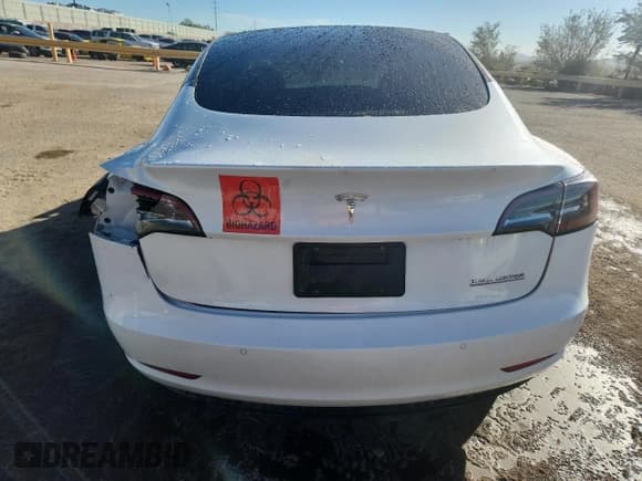 ✅ 2020 Tesla Model 3 Performance • VIN: 5YJ3E1EC8LF715010 • Lot: 85925525. Wystawiony na Copart z przebiegiem 96 404 mil. Bezpłatny archiwum sprzedaży aukcyjnych z USA i szczegółowy raport historii pojazdu na DreamBid. Zdjęcie 6.