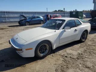 ✅ 1984 Porsche 944 • VIN: WP0AA0948EN450352 • Lot: 87471315. Wystawiony na Copart z przebiegiem 46 775 mil. Bezpłatny archiwum sprzedaży aukcyjnych z USA i szczegółowy raport historii pojazdu na DreamBid. Zdjęcie 1.