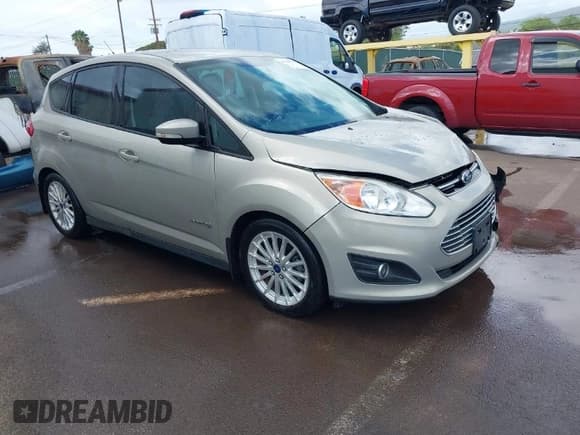 ✅ 2015 Ford C-Max SE • VIN: 1FADP5AU5FL120692 • Lot: 41590616. Wystawiony na IAAI z przebiegiem 102 381 mil. Bezpłatny archiwum sprzedaży aukcyjnych z USA i szczegółowy raport historii pojazdu na DreamBid. Zdjęcie 1.