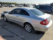✅ 2003 Mercedes-Benz CLK 320 • VIN: WDBTJ65J43F038135 • Лот: 71801574. Опубликован ранее на Copart с пробегом 220 256 миль. Бесплатный доступ к архиву аукционных продаж из США и подробный отчёт об истории автомобиля на DreamBid. Изображение 2.