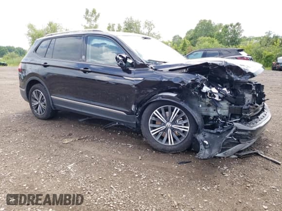 ✅ 2024 Volkswagen Tiguan Wolfsburg Edition • VIN: 3VVAB7AX2RM228919 • Lot: 62903595. Wystawiony na Copart z przebiegiem 6 689 mil. Bezpłatny archiwum sprzedaży aukcyjnych z USA i szczegółowy raport historii pojazdu na DreamBid. Zdjęcie 4.