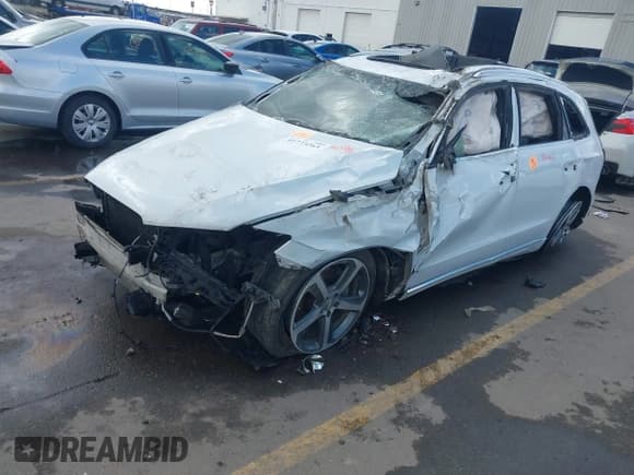 ✅ 2016 Audi Q5 Premium Plus • VIN: WA1CVAFP7GA056833 • Лот: 41773263. Опубликован ранее на IAAI с пробегом Не указан. Бесплатный доступ к архиву аукционных продаж из США и подробный отчёт об истории автомобиля на DreamBid. Изображение 2.