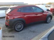 ✅ 2021 Hyundai Kona SEL • VIN: KM8K22AAXMU689111 • Лот: 42703654. Опубликован ранее на Copart с пробегом 43 272 миль. Бесплатный доступ к архиву аукционных продаж из США и подробный отчёт об истории автомобиля на DreamBid. Изображение 3.