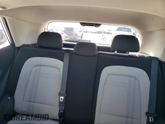 ✅ 2024 Hyundai Venue SEL • VIN: KMHRC8A34RU315908 • Lot: 41524215. Listed on Copart with 15,786 mi. Free auction sales archive from the USA and detailed vehicle history report at DreamBid. Image 10.