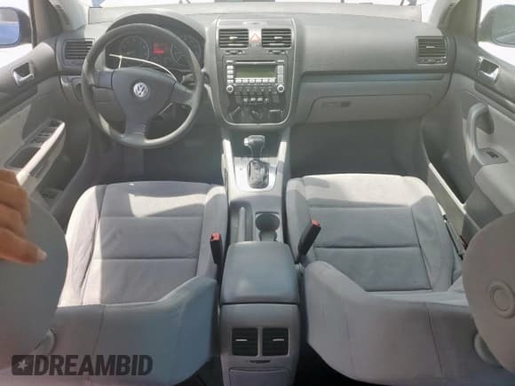 ✅ 2007 Volkswagen Rabbit • VIN: WVWDR71K87W131104 • Lot: 59292035. Listed on Copart with 159,361 mi. Free auction sales archive from the USA and detailed vehicle history report at DreamBid. Image 8.