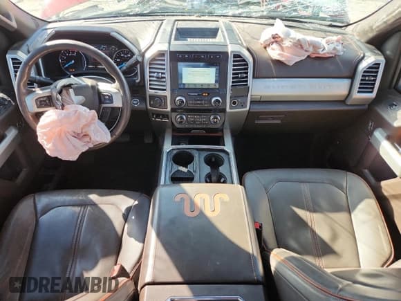 ✅ 2017 Ford F-250 Lariat • VIN: 1FT7W2BT0HEE81267 • Lot: 90487765. Wystawiony na Copart z przebiegiem 196 069 mil. Bezpłatny archiwum sprzedaży aukcyjnych z USA i szczegółowy raport historii pojazdu na DreamBid. Zdjęcie 8.