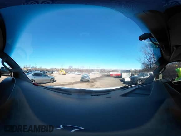 2018 Chevrolet Express Passenger LT с VIN 1GAZGPFGXJ1326392, выставлен на аукционе IAAI как лот 41591765 с пробегом 350 366 миль миль и . История ставок и продаж доступна на DreamBid. Изображение 19.