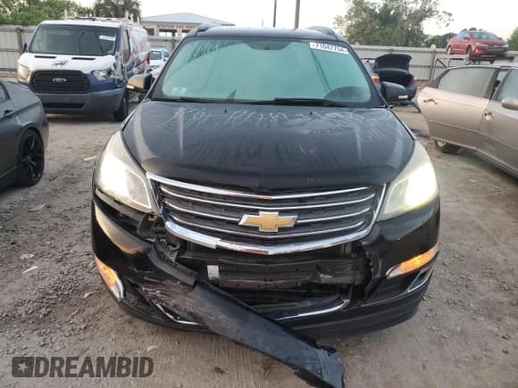 ✅ 2013 Chevrolet Traverse LT • VIN: 1GNKRJKD6DJ138816 • Lot: 71047754. Wystawiony na Copart z przebiegiem 158 837 mil. Bezpłatny archiwum sprzedaży aukcyjnych z USA i szczegółowy raport historii pojazdu na DreamBid. Zdjęcie 5.