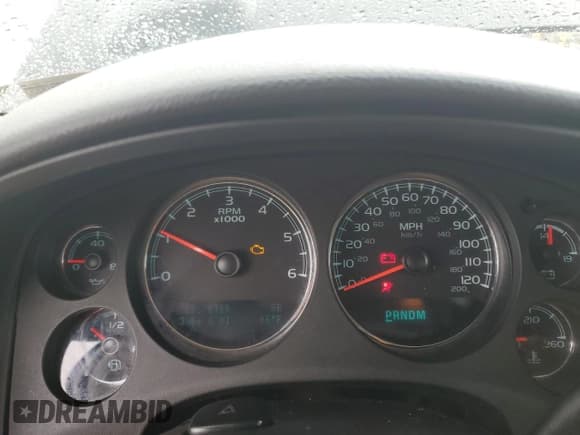 ✅ 2014 Chevrolet Suburban LT • VIN: 1GNSCJE09ER228409 • Lot: 55901885. Listed on Copart with 328,470 mi. Free auction sales archive from the USA and detailed vehicle history report at DreamBid. Image 9.