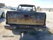 2004 Chevrolet Silverado 1500 z VIN 1GCEK19T74E256485, wystawiony jako Copart lot #51180905 z przebiegiem Nie podano mil oraz Szkoda całkowita • Salvage title. Historia ofert i sprzedaży dostępna na DreamBid. Obrazek 6.