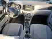 2011 Hyundai Accent GLS z VIN KMHCN4AC5BU607596, wystawiony jako Copart lot #79515184 z przebiegiem 137 475 mil mil oraz Szkoda całkowita • Salvage title. Historia ofert i sprzedaży dostępna na DreamBid. Obrazek 8.