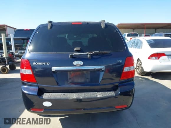 ✅ 2008 Kia Sorento LX • VIN: KNDJD735885818857 • Lot: 41619133. Listed on IAAI with 97,571 mi. Free auction sales archive from the USA and detailed vehicle history report at DreamBid. Image 16.