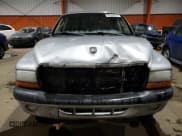 ✅ 2003 Dodge Dakota Sport • VIN: 1D7HL38N93S211272 • Lot: 86340074. Wystawiony na Copart z przebiegiem 356 331 mil. Bezpłatny archiwum sprzedaży aukcyjnych z USA i szczegółowy raport historii pojazdu na DreamBid. Zdjęcie 5.