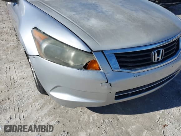 ✅ 2008 Honda Accord LX-P • VIN: 1HGCP264X8A139140 • Lot: 43864094. Listed on IAAI with 231,189 mi. Free auction sales archive from the USA and detailed vehicle history report at DreamBid. Image 6.