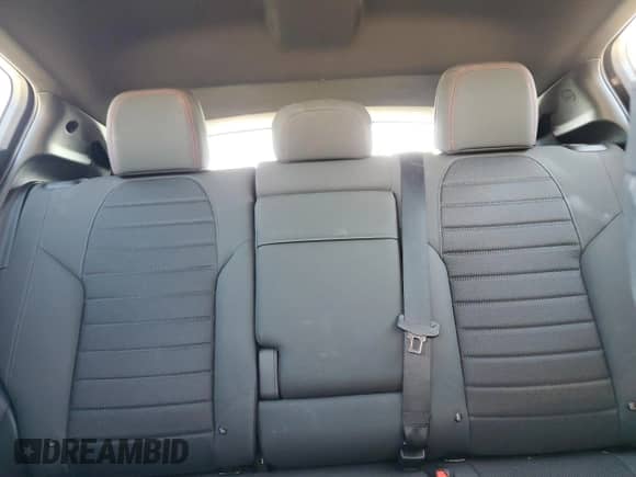 2024 Dodge Hornet R/T z VIN ZACPDFCW6R3A27983, wystawiony jako Copart lot #47845855 z przebiegiem 18 861 mil mil oraz Czysty tytuł • Clean title. Historia ofert i sprzedaży dostępna na DreamBid. Obrazek 10.