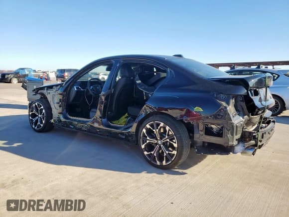 ✅ 2025 BMW 3 Series 330i • VIN: 3MW69CW07S8F16029 • Lot: 90715955. Listed on Copart with 9,683 mi. Free auction sales archive from the USA and detailed vehicle history report at DreamBid. Image 2.