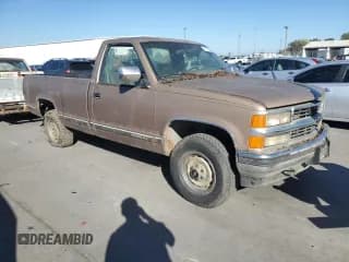 ✅ 1994 Chevrolet Silverado 2500 • VIN: 1GCFK24K3RE150468 • Lot: 89776605. Wystawiony na Copart z przebiegiem 266 823 mil. Bezpłatny archiwum sprzedaży aukcyjnych z USA i szczegółowy raport historii pojazdu na DreamBid. Zdjęcie 4.