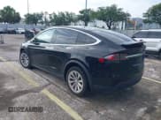 ✅ 2020 Tesla Model X Long Range • VIN: 5YJXCDE24LF234123 • Lot: 42704369. Wystawiony na IAAI z przebiegiem 40 794 mil. Bezpłatny archiwum sprzedaży aukcyjnych z USA i szczegółowy raport historii pojazdu na DreamBid. Zdjęcie 3.