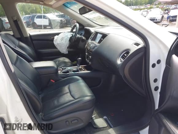 ✅ 2015 Nissan Pathfinder Platinum • VIN: 5N1AR2MM0FC613659 • Lot: 42194214. Listed on IAAI with 138,180 mi. Free auction sales archive from the USA and detailed vehicle history report at DreamBid. Image 5.