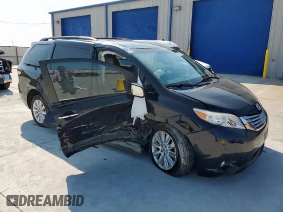 ✅ 2011 Toyota Sienna XLE AAS • VIN: 5TDYK3DC4BS036079 • Лот: 72077325. Опубликован ранее на Copart с пробегом 107 137 миль. Бесплатный доступ к архиву аукционных продаж из США и подробный отчёт об истории автомобиля на DreamBid. Изображение 4.
