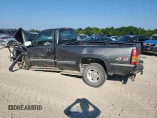 ✅ 2002 Chevrolet Silverado 1500 • VIN: 1GCEK14T62Z239741 • Лот: 65588514. Опубликован ранее на Copart с пробегом Не указан. Бесплатный доступ к архиву аукционных продаж из США и подробный отчёт об истории автомобиля на DreamBid. Изображение 2.
