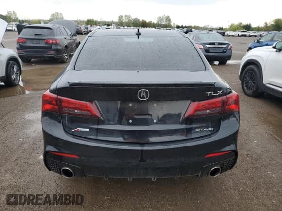 ✅ 2020 Acura TLX Technology • VIN: 19UUB3F49LA800027 • Lot: 81028025. Listed on Copart with Not provided. Free auction sales archive from the USA and detailed vehicle history report at DreamBid. Image 6.