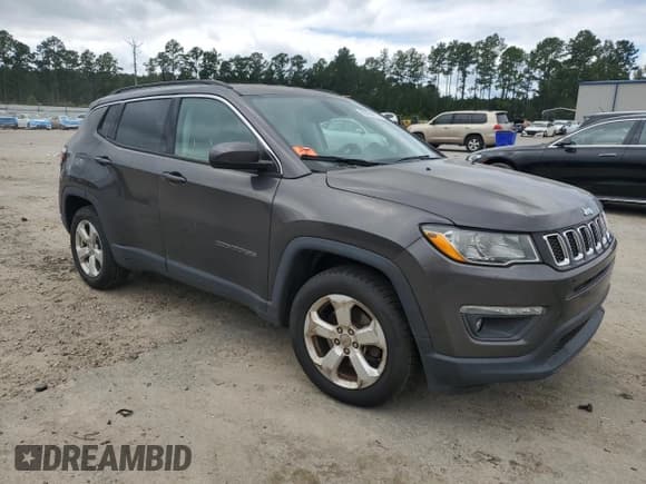 ✅ 2018 Jeep Compass Latitude • VIN: 3C4NJCBBXJT345527 • Lot: 80194715. Listed on Copart with 108,539 mi. Free auction sales archive from the USA and detailed vehicle history report at DreamBid. Image 4.