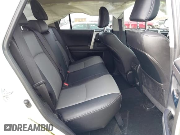 ✅ 2024 Toyota 4Runner SR5 Premium • VIN: JTENU5JR0R6219132 • Lot: 43573843. Listed on IAAI with 25,132 mi. Free auction sales archive from the USA and detailed vehicle history report at DreamBid. Image 8.