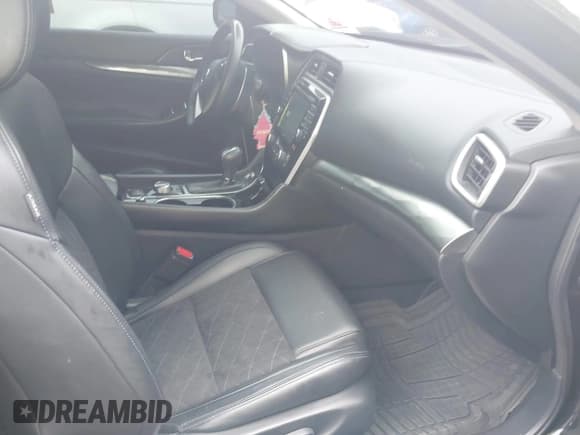 ✅ 2017 Nissan Maxima S • VIN: 1N4AA6AP5HC424631 • Lot: 42202380. Listed on IAAI with 119,334 mi. Free auction sales archive from the USA and detailed vehicle history report at DreamBid. Image 5.