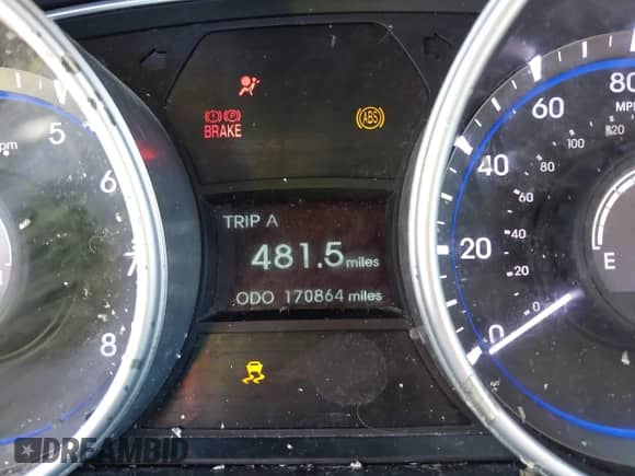 2011 Hyundai Sonata GLS z VIN 5NPEB4ACXBH094085, wystawiony jako IAAI lot #43432577 z przebiegiem 170 864 mil mil oraz . Historia ofert i sprzedaży dostępna na DreamBid. Obrazek 7.