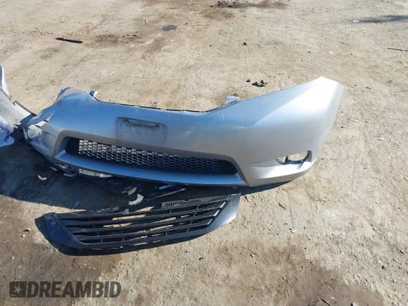 ✅ 2014 Toyota Sienna L • VIN: 5TDZK3DC5ES506922 • Lot: 43387654. Listed on IAAI with 118,733 mi. Free auction sales archive from the USA and detailed vehicle history report at DreamBid. Image 12.