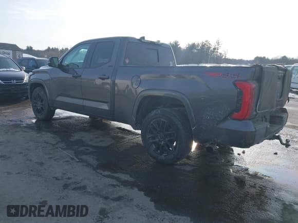 ✅ 2022 Toyota Tundra SR5 • VIN: 5TFLA5DA7NX052363 • Лот: 41627840. Опубликован ранее на IAAI с пробегом 35 181 миль. Бесплатный доступ к архиву аукционных продаж из США и подробный отчёт об истории автомобиля на DreamBid. Изображение 3.