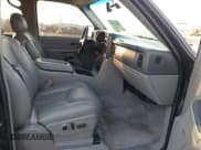 ✅ 2006 GMC Yukon SLT • VIN: 1GKEK13T86R103462 • Lot: 42395065. Wystawiony na IAAI z przebiegiem 137 307 mil. Bezpłatny archiwum sprzedaży aukcyjnych z USA i szczegółowy raport historii pojazdu na DreamBid. Zdjęcie 5.