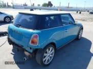 ✅ 2010 MINI Hardtop • VIN: WMWMF3C53ATZ24647 • Lot: 43400088. Wystawiony na IAAI z przebiegiem 150 866 mil. Bezpłatny archiwum sprzedaży aukcyjnych z USA i szczegółowy raport historii pojazdu na DreamBid. Zdjęcie 4.