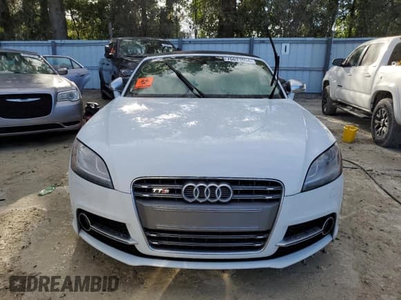 ✅ 2014 Audi TTS 2.0T • VIN: TRUS1AFK9E1005905 • Лот: 76631054. Опубликован ранее на Copart с пробегом Не указан. Бесплатный доступ к архиву аукционных продаж из США и подробный отчёт об истории автомобиля на DreamBid. Изображение 5.